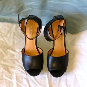 Womens size 5.5 Nine West wedge heels